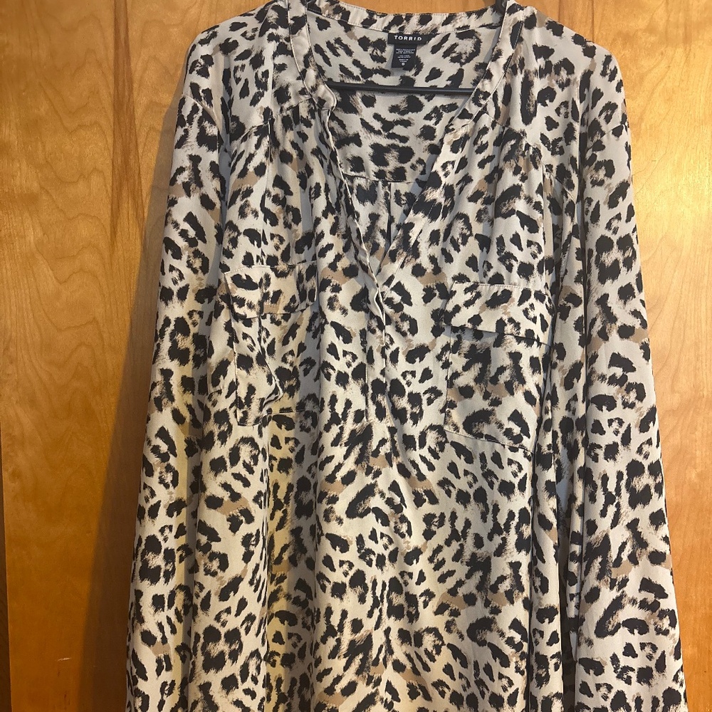 torrid size 5 blouse